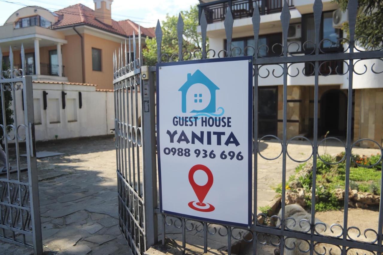 Guest House Yanita Варна Екстер'єр фото