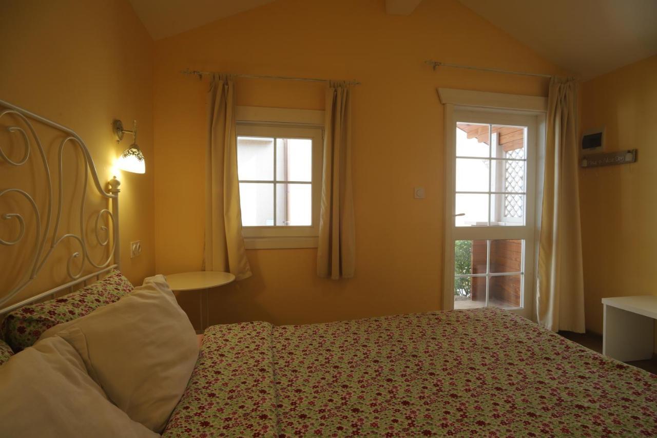 Guest House Yanita Варна Екстер'єр фото