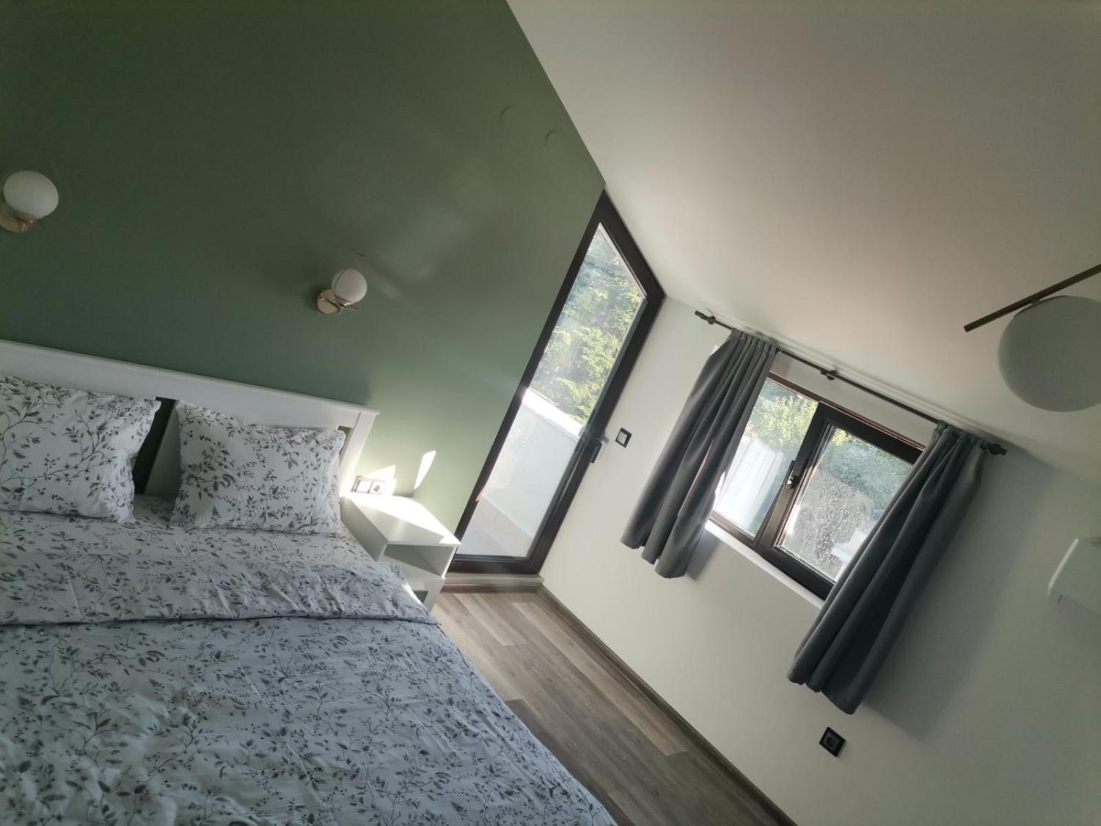 Guest House Yanita Варна Екстер'єр фото