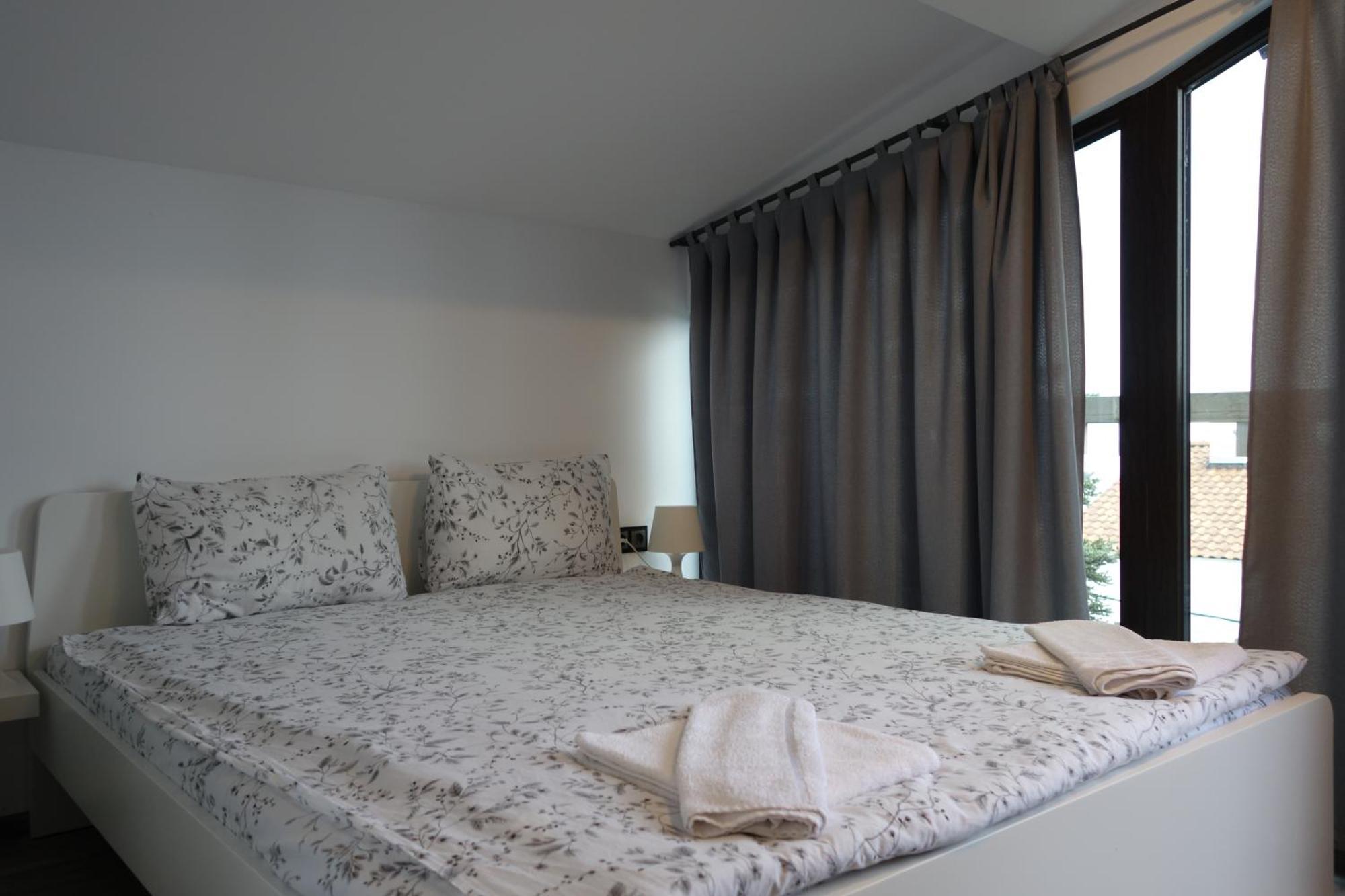 Guest House Yanita Варна Екстер'єр фото